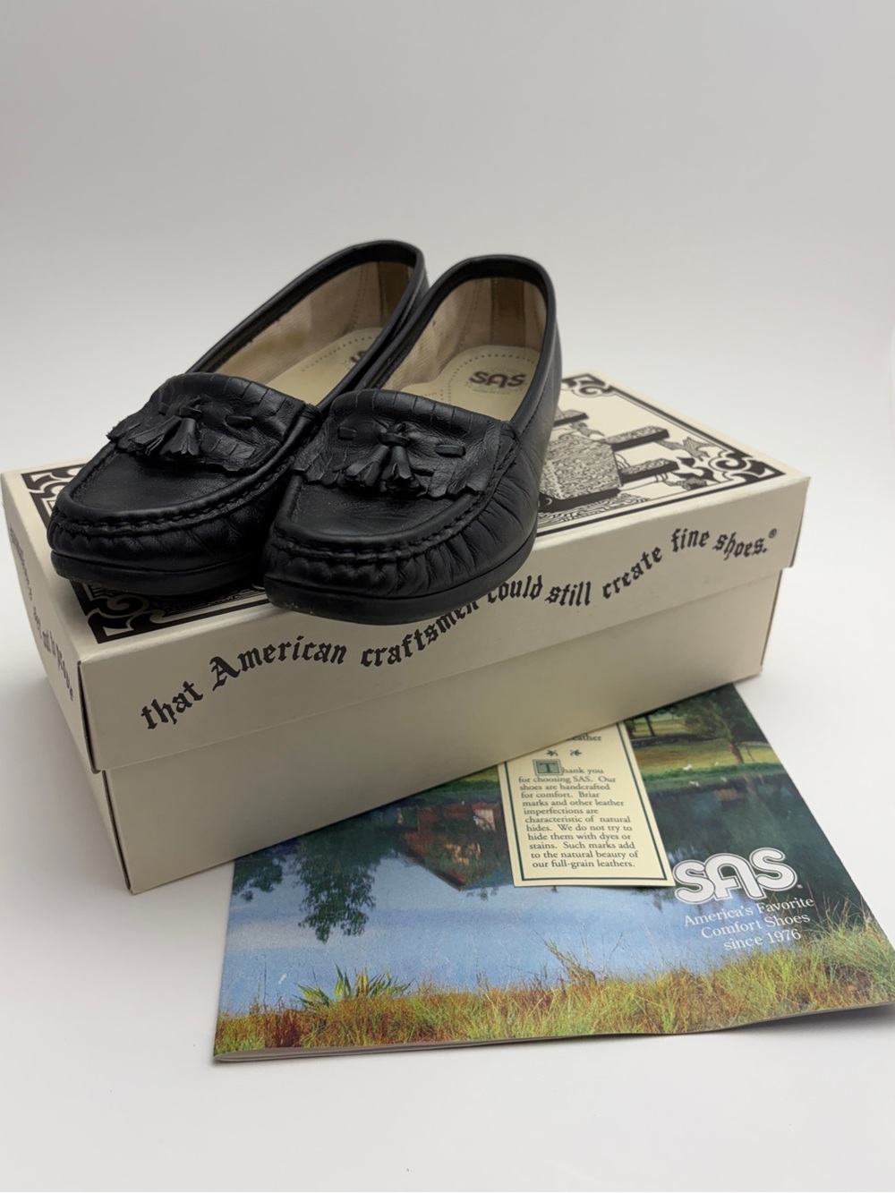SAS Softie Tripad Womens 5.5 M Black Leather Tassel Loafers USA w/ Box